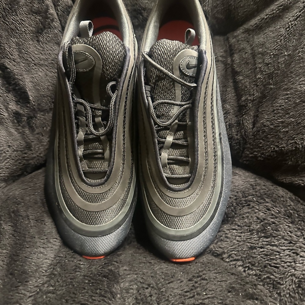 nike air max 97 black and orange size 10